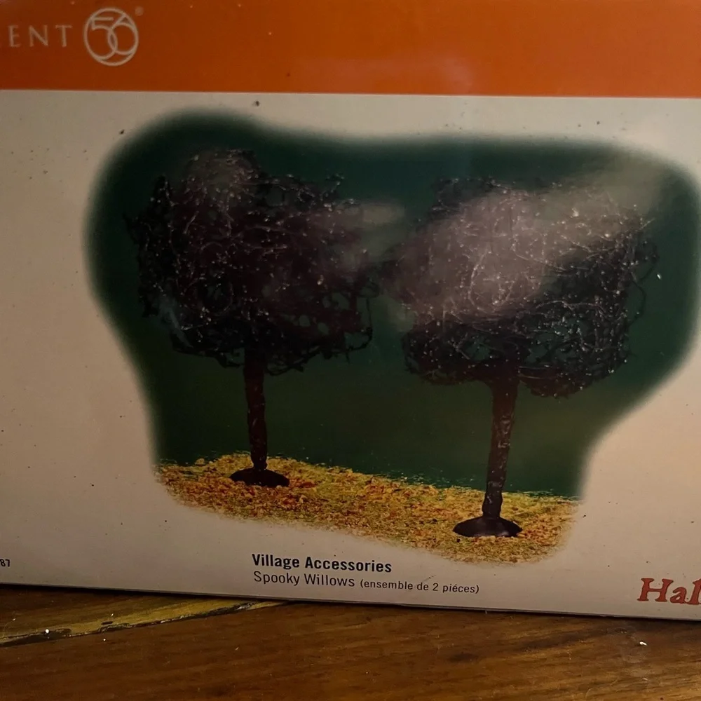 Department 56 elegant black